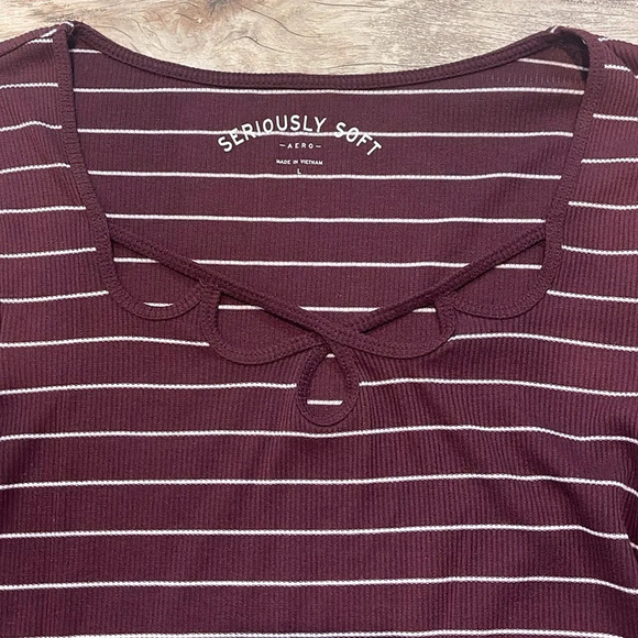 Aeropostale Seriously Soft Long Sleeve Shirt Size Large Fitted Maroon White - Picture 2 of 2